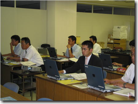 Access2002研修会の様子です。
